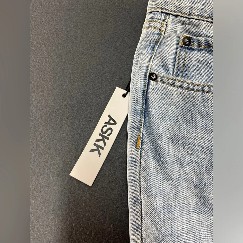 ASKK NY Cropped Light Denim Dre Carrot Jeans - Picture 11 of 12